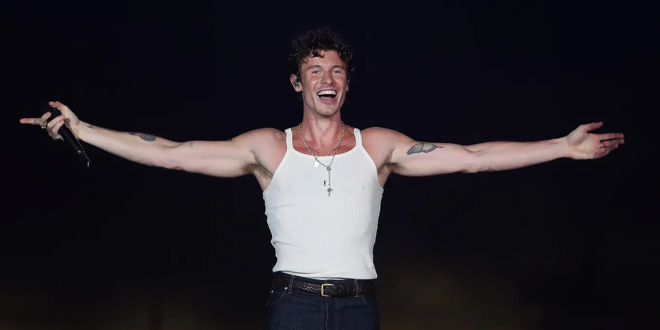 Fans Catch Shawn Mendes Enjoying the Sun on Brazilian Shores