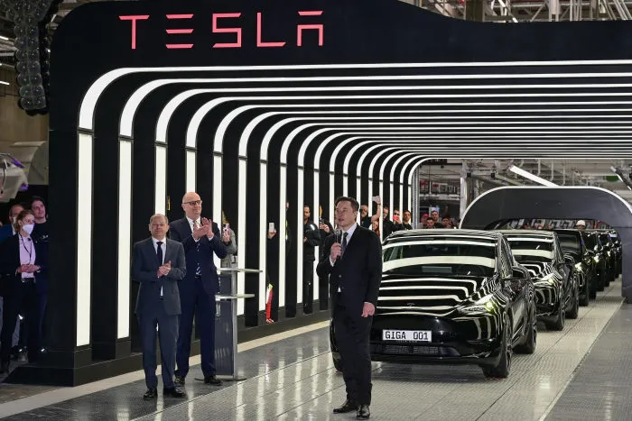 image_68d0cb93095f7 Elon Musk’s $1B Stock Purchase Lifts Tesla Back to Profit as Pope Issues Dire Warning