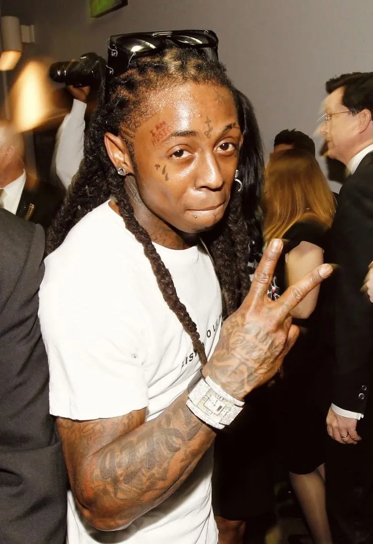 image_68d0e838a1ce6 Lil Wayne Confronts His Wax Double – Chaos Erupts Online