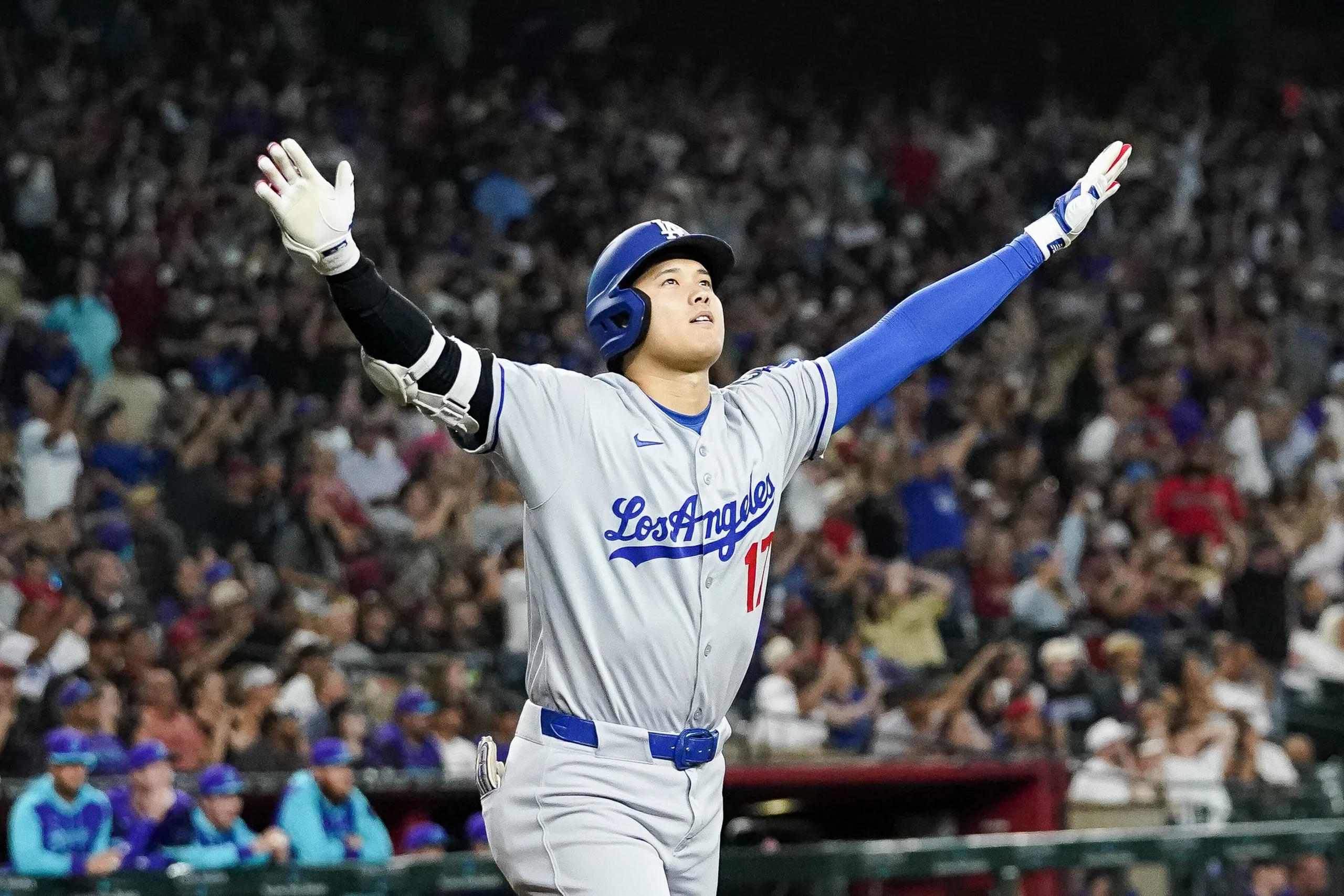 Ohtani’s 53rd Blast Powers Dodgers Past Giants in Offensive Show
