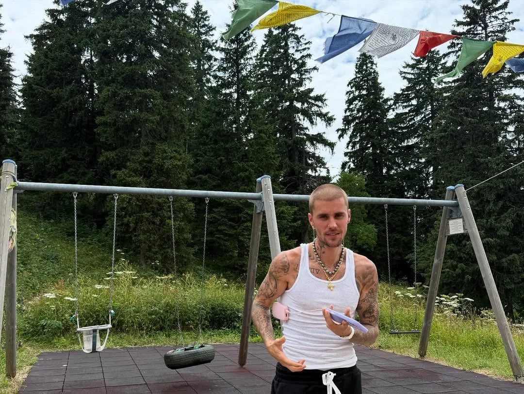 Justin Bieber Stuns Fans With Intimate Family Reveal — The Story Behind the Viral Moment Will Leave You Speechless