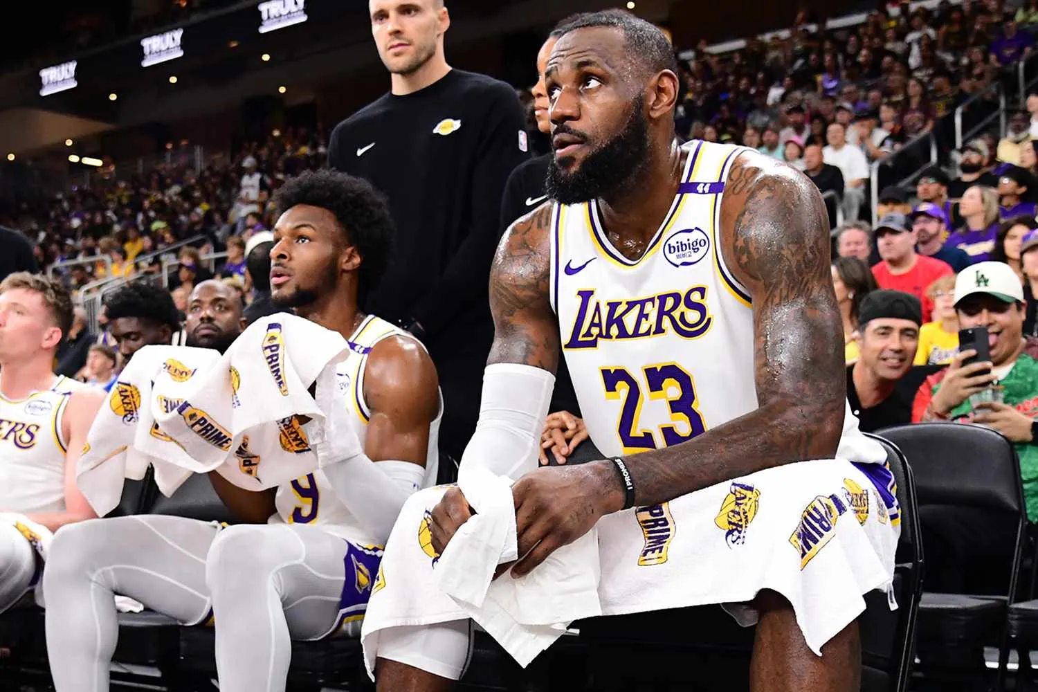 image_68d0f08562608 Will LeBron James Block the Andrew Wiggins Deal? NBA Fans Are Outraged!