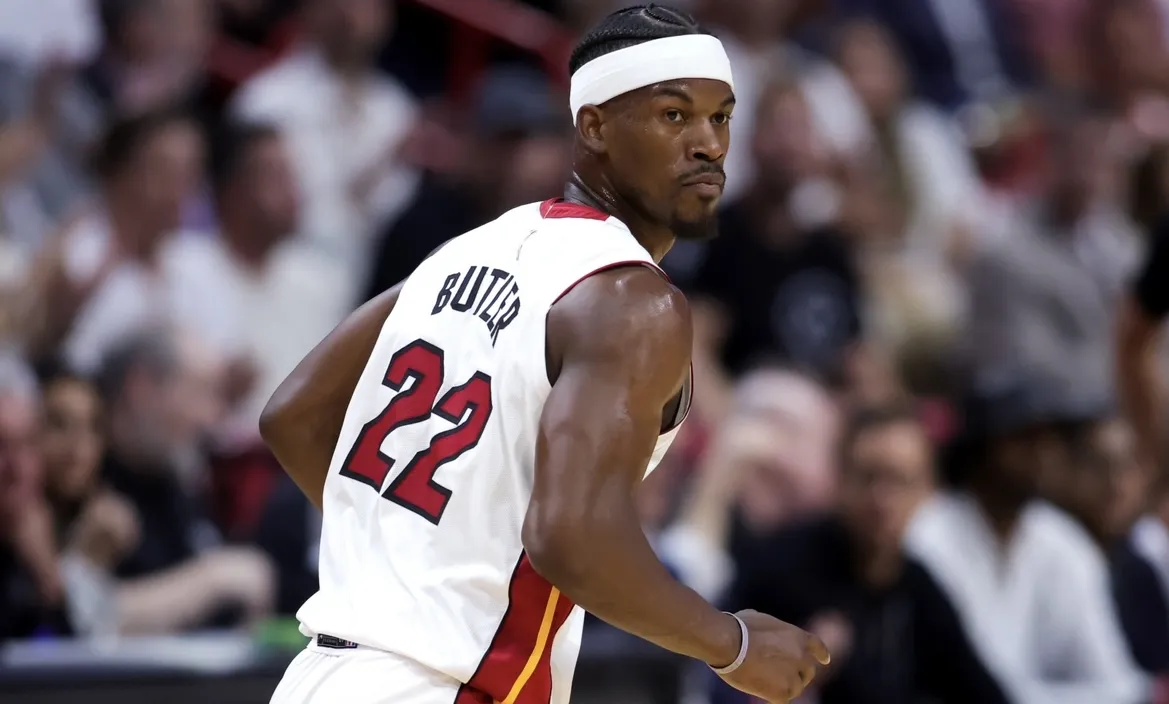 image_68d0f5ff1928d Jimmy Butler Ditches Basketball for Padel to Push His Limits – Revealing His Top Secret for the New NBA Season!