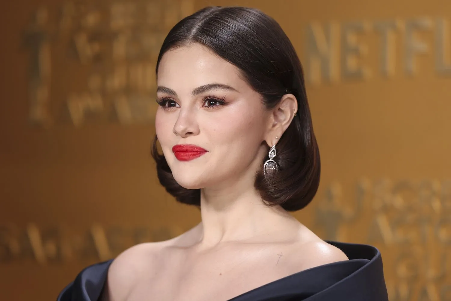 image_68d2059f8928f Meryl Streep, Selena Gomez & Olivia Rodrigo Lead 400+ Stars in Explosive Fight Against Jimmy Kimmel Ban