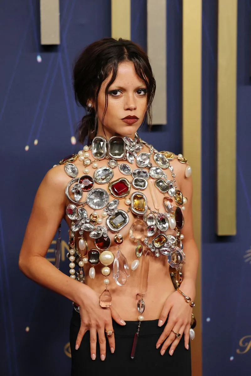 image_68d4f8dc88439 Jenna Ortega Broke Down in Tears, Begging Her Stylist to Stop - What's So Terrible?