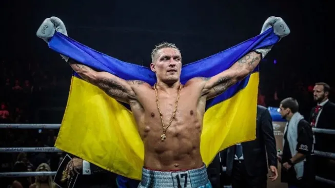 "Usyk Drops a Bombshell: Why He’s Suddenly Delaying His Heavyweight Defense"