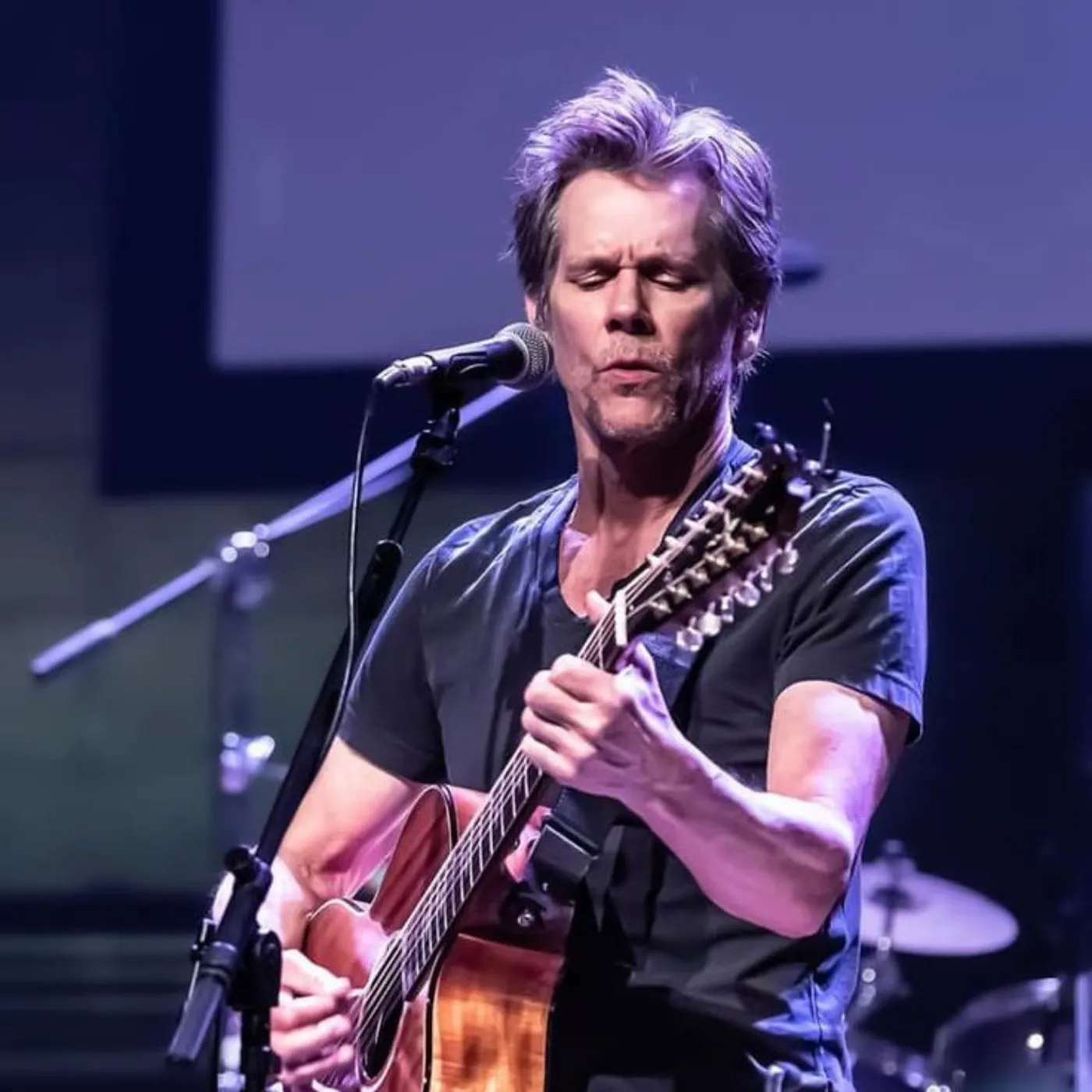 image_68d97b8f5a8d3 A Song Went Viral — What Happened Next Involves a Guitar, a Legend, and Millions Watching