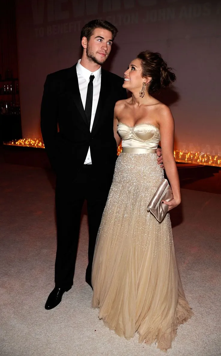 image_68da01998bd91 Why Miley Cyrus Can’t Let Go of the ‘Special’ Dress from Her Date with Liam Hemsworth?