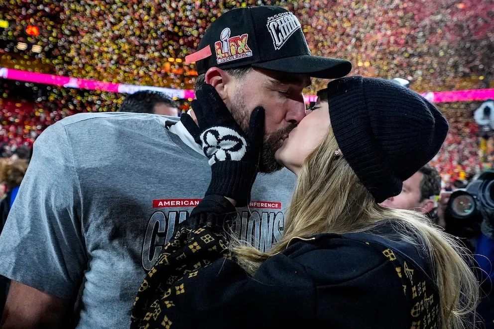 image_68da040be0f5b Tension Peaks: Taylor Swift’s Last-Minute Surprise Before Travis Kelce’s Game Rocks Fans