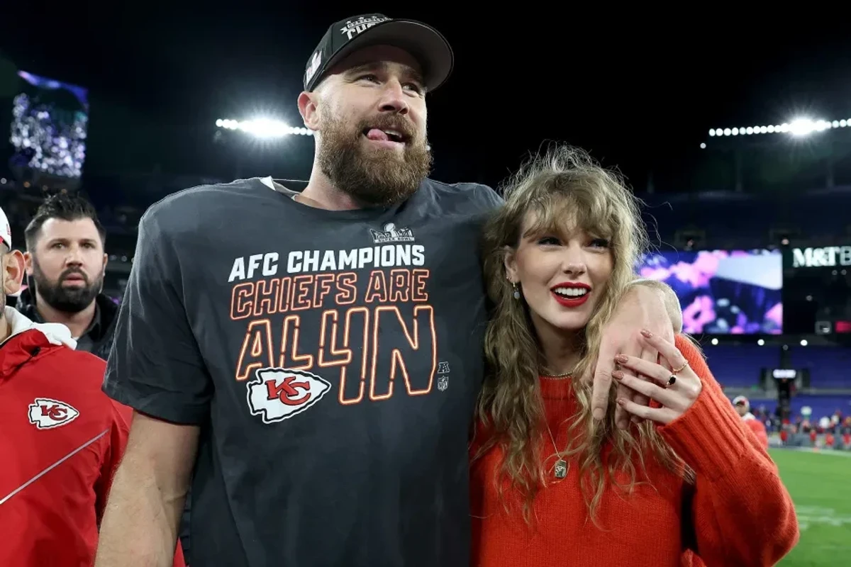 Tension Peaks: Taylor Swift’s Last-Minute Surprise Before Travis Kelce’s Game Rocks Fans 22 Tension Peaks: Taylor Swift’s Last-Minute Surprise Before Travis Kelce’s Game Rocks Fans