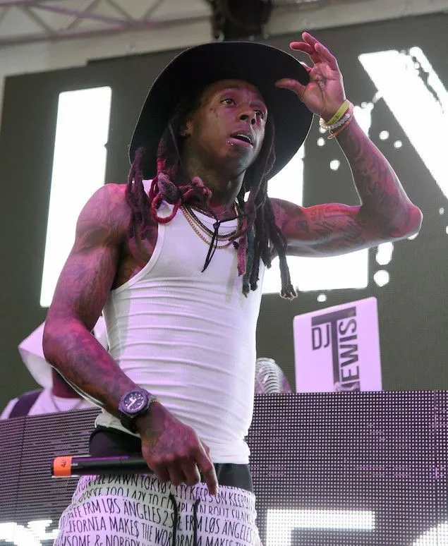 Lil Wayne: Modern Music Legend – But Past Decisions Could Ruin His Image! 28 Lil Wayne: Modern Music Legend – But Past Decisions Could Ruin His Image!