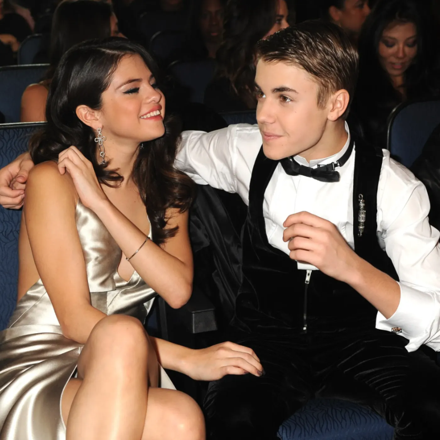 image_68da1f337a190 Justin Bieber’s Cryptic Move During Selena Gomez’s Wedding — Was It Just Coincidence or Something More?