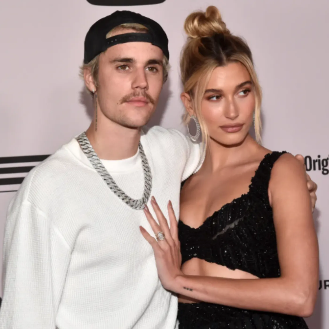 image_68da21d2924ee Justin and Hailey Bieber “Tormented” on Selena Gomez’s Wedding