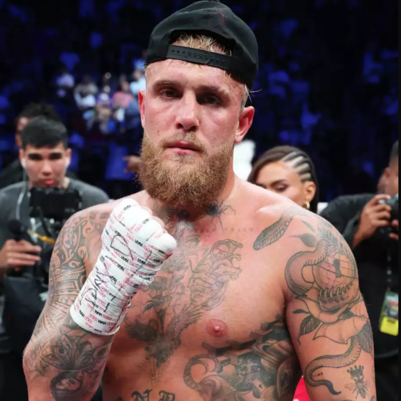 image_68da28dc8c3c9 Jake Paul was mentioned by Usyk and fans are debating whether it was a warning or a challenge