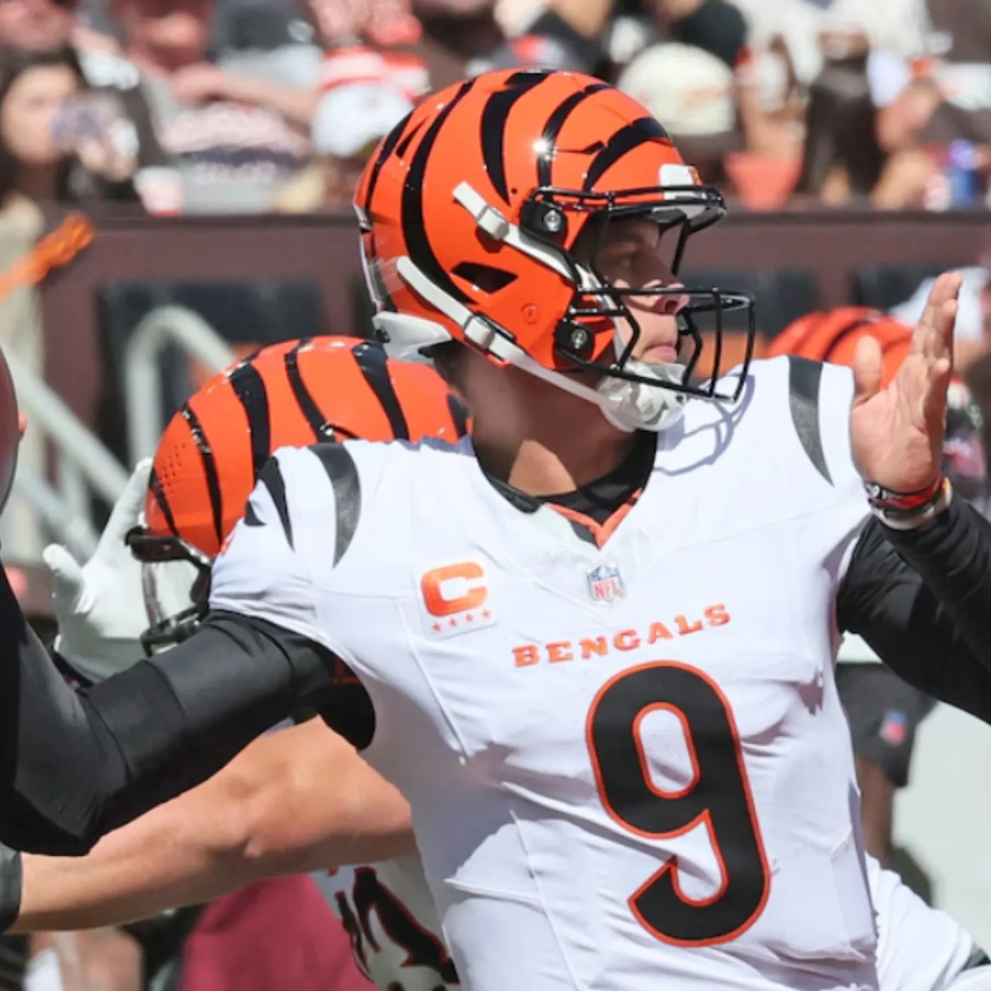 image_68db4d82a47d6 Joe Burrow Set the Gold Standard — But a Rookie’s Quiet Rise Is Turning Heads Across the League