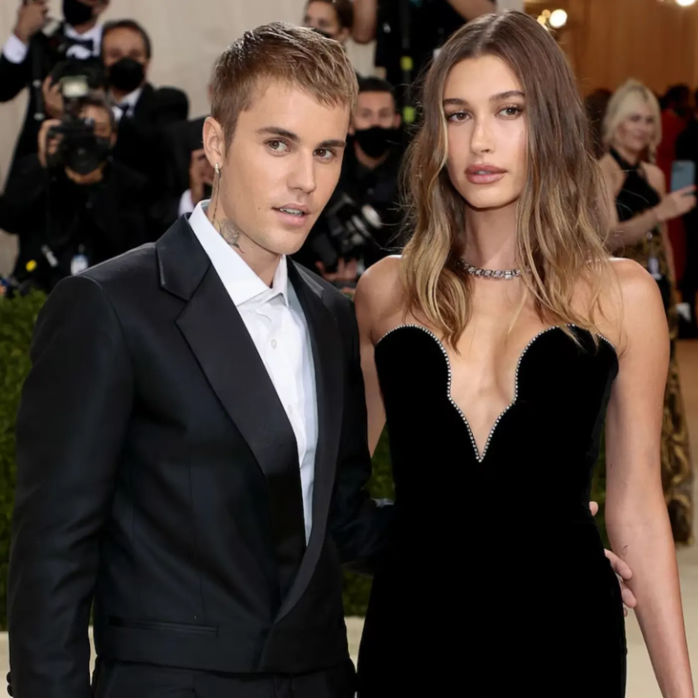 image_68db8df695a99 He Wears Happiness Like Armor — But What Is Justin Bieber Really Hiding Behind the Facade?