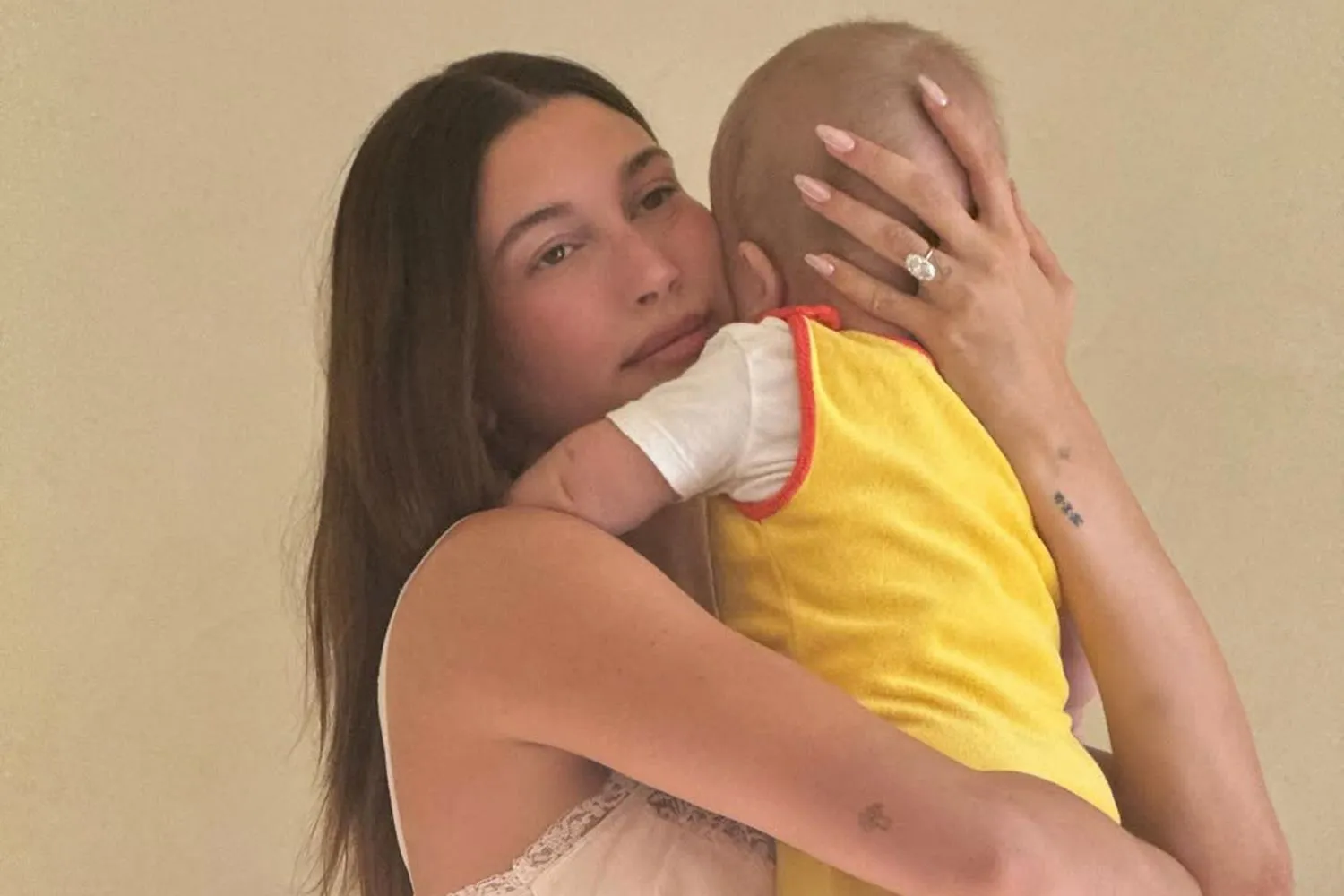 image_68dcd5c58d81f Hailey Bieber Appears With Justin And Baby Jack Blues: Happy Family Or Staged?