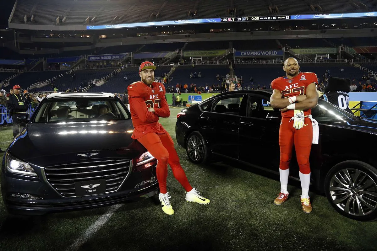 image_68dcddb6effd4 It Was Supposed to Be Just a Car Show—But Travis Kelce’s Move Sparked Debate Across Kansas City