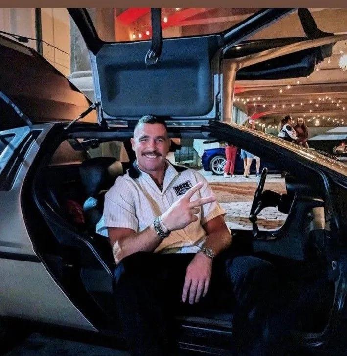 It Was Supposed to Be Just a Car Show—But Travis Kelce’s Move Sparked Debate Across Kansas City 19 It Was Supposed to Be Just a Car Show—But Travis Kelce’s Move Sparked Debate Across Kansas City