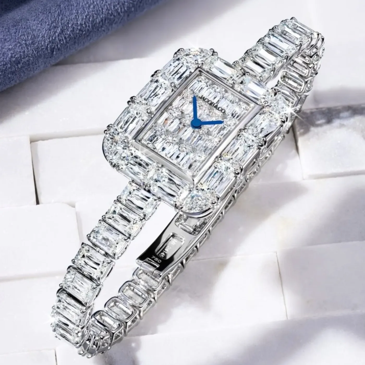 image_68ddf3dcac90b A Hidden Detail Quietly Lurked in Selena Gomez's Wedding That Redefined Lavishness in Hollywood Ceremonies