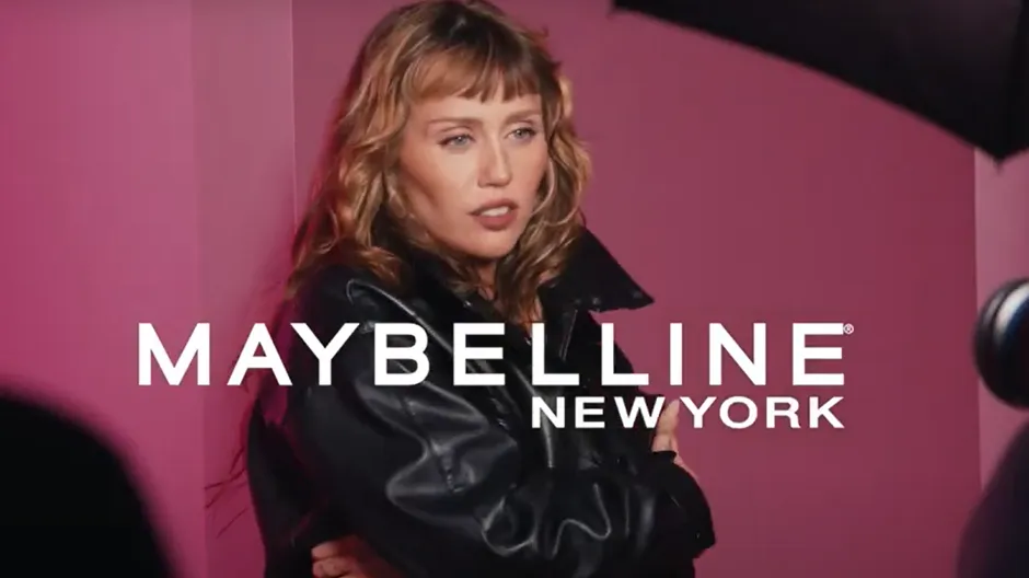 image_68ddf4b65d88b Miley Cyrus Excites Fans by Reinventing Classic 1980s Maybelline Ads
