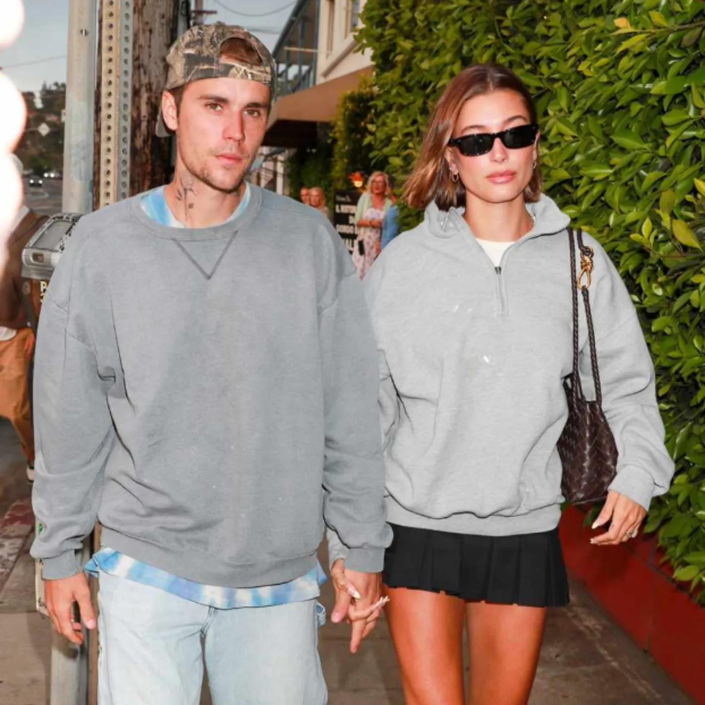 image_68de00bfaac6f Justin Bieber’s Hailey Anniversary Photo Left Fans Confused — Could It Be a Signal About What’s Next for Them?