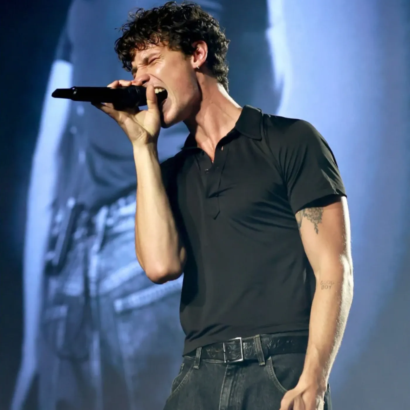 image_68df662a9bc40 Shawn Mendes Opened His 2025 Tour With a Bang But One Song Choice Has Fans Asking What It Really Means