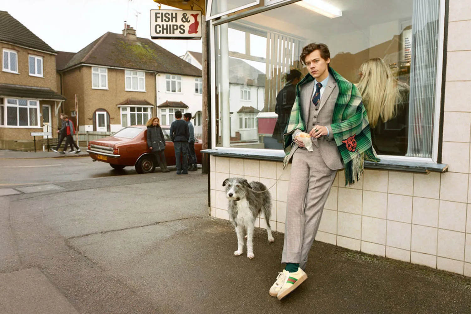 image_68df8774db734 He’ll Always Stop: Harry Styles’ Sweet Habit With Dogs Is Melting The Internet