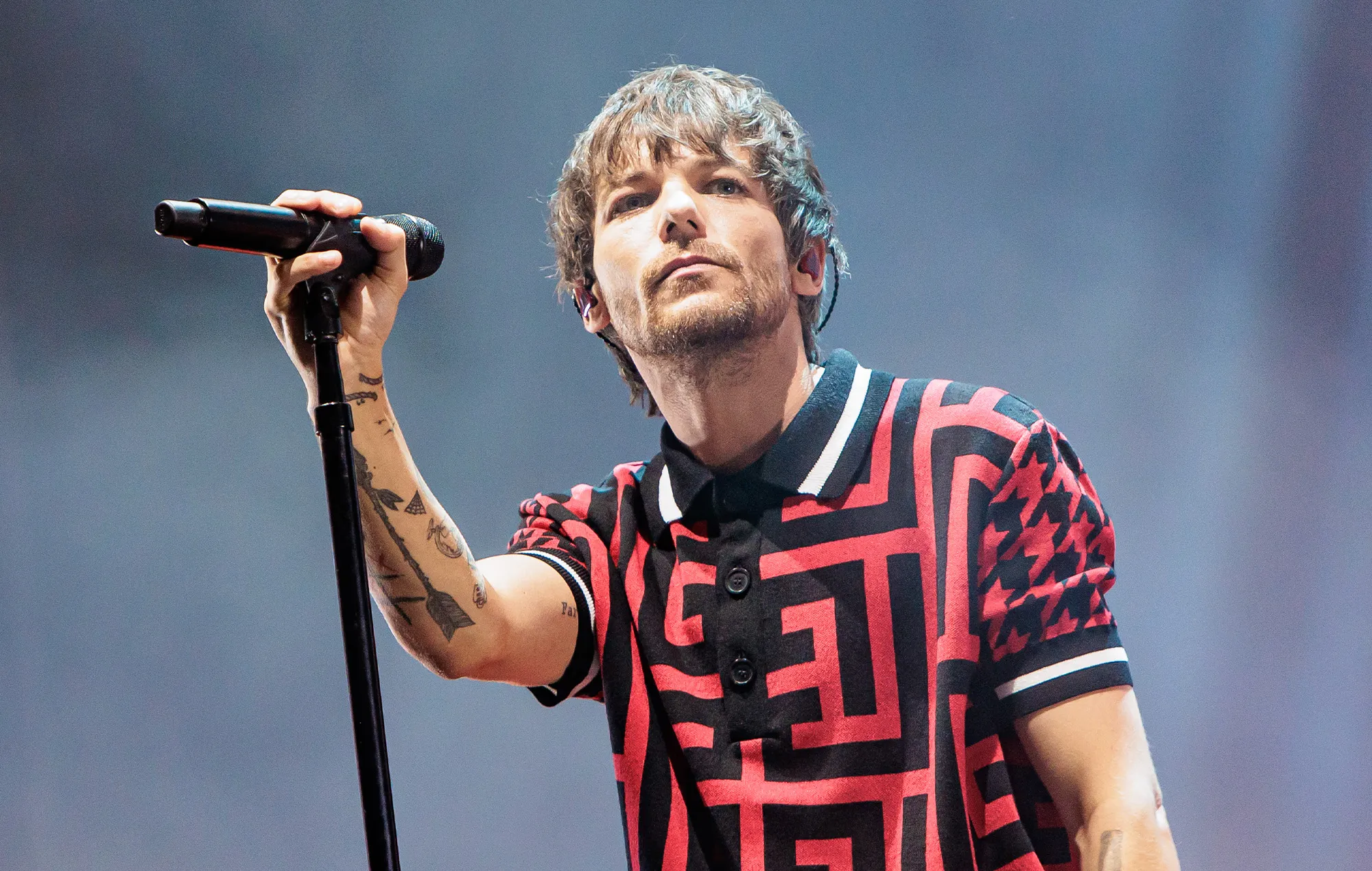 image_68e0f8934e4df Louis Tomlinson Just Shocked Everyone — What He Announced Left Fans Speechless!
