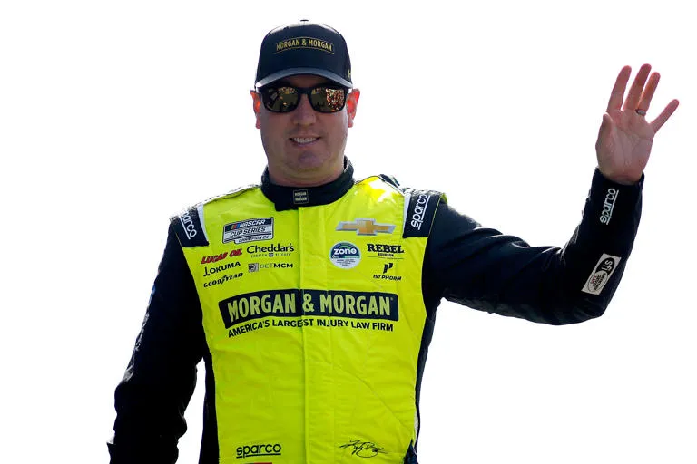 image_68e36ef9e052e Kyle Busch NASCAR Day Ends In A Shocking First-Lap Crash. Fans Can’t Believe What Just Happened