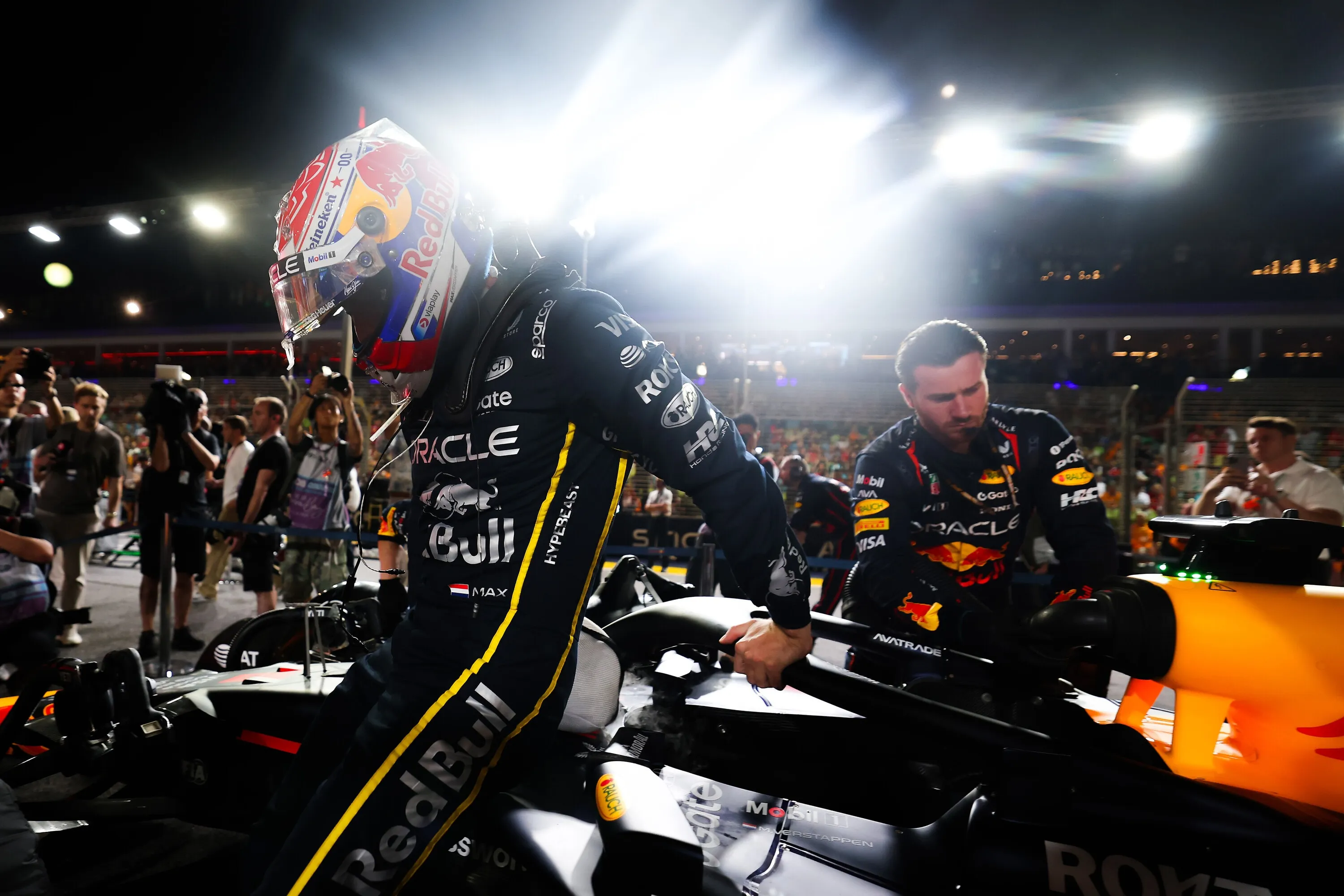 image_68e37795166c0 F1 Shockwave: Max Verstappen Admits What Really Cost Him The Singapore Win Fans In Total Disbelief