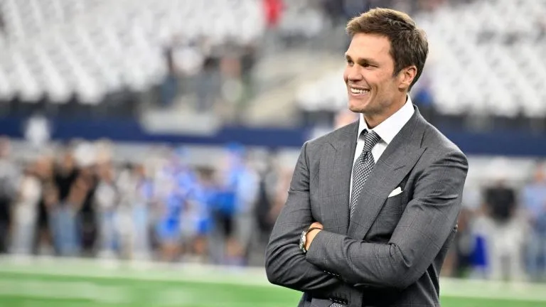 Tom Brady Finally Says It - His True Feelings About Aaron Rodgers Leave Fans Stunned