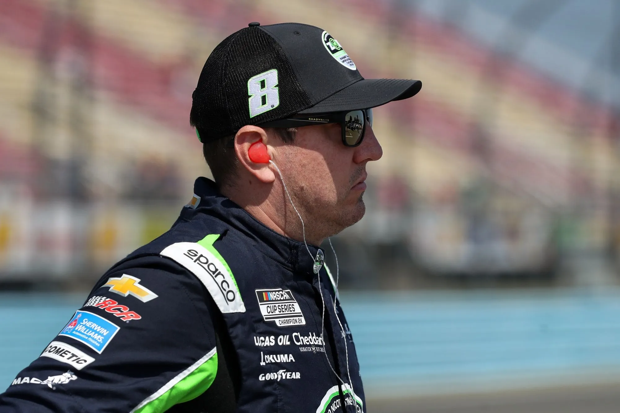image_68e4ead76a467 Chase Elliott's Message To Kyle Busch Changed Everything — Fans Can't Believe What He Said