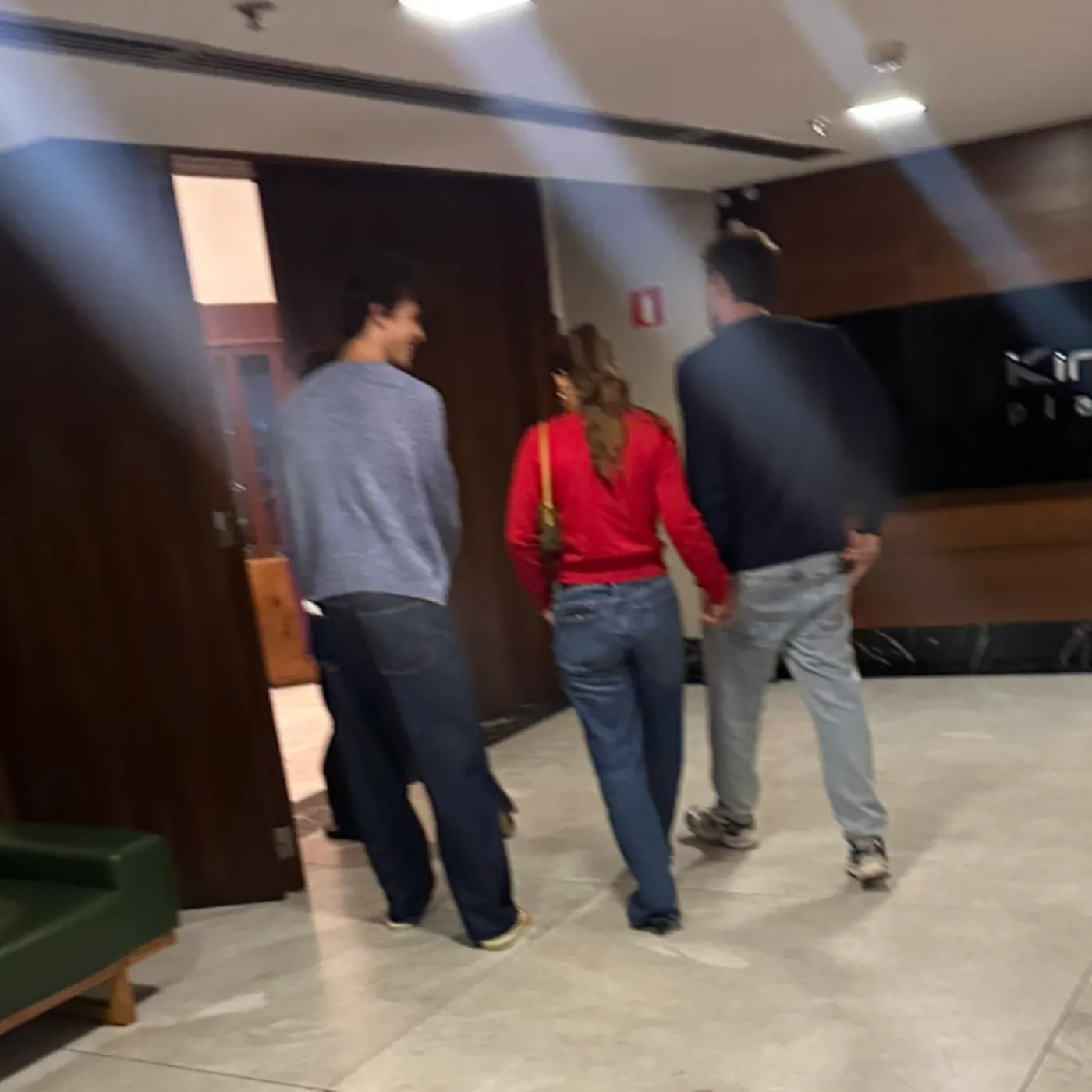 image_692ed3e192b30 Big News: Shawn Mendes Caught Secretly Meeting Marquezine Late at Night Amid Accusations He ‘Faked a Mental Health Crisis’ to Justify His Lightning-Fast Rebound