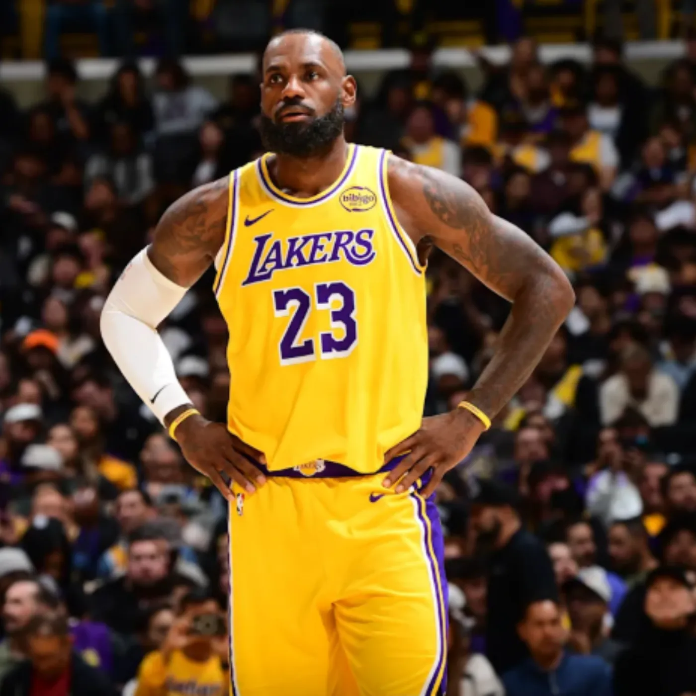 image_6930f5ff78c83 Dillon Brooks Really Wore a J.J. Barea Jersey Just to Annoy LeBron James — A Troll Move That Set the NBA on Fire