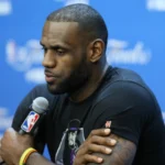 LeBron James reveals the reason behind Austin Reades' strange behavior on the court – NBA fans shocked.
