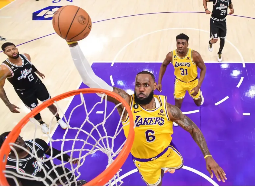 image_694205aa88503 "LeBron James is making the most important decision of his career" and this will shock the entire NBA