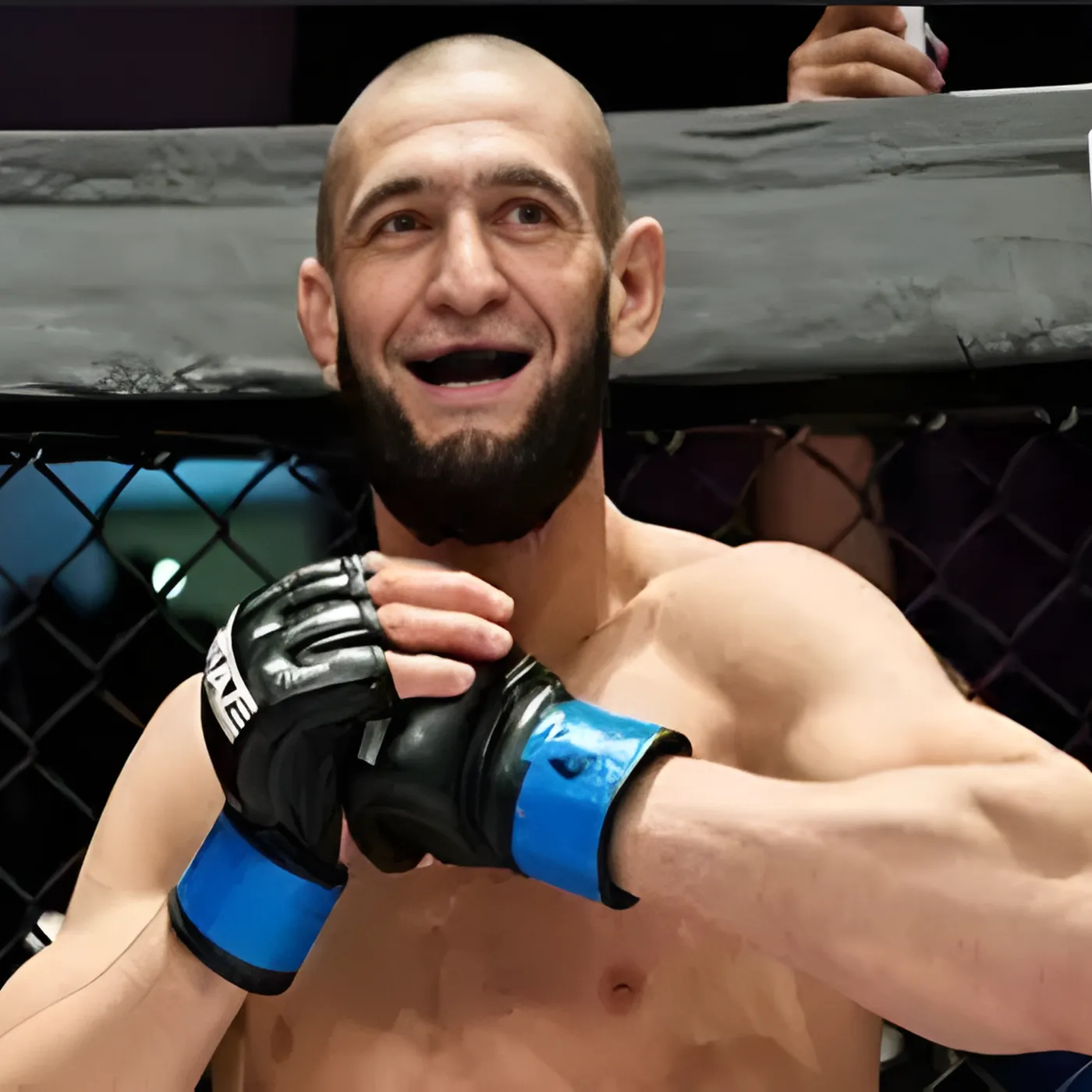 image_6944c5292dc8f 30 minutes ago: Khamzat Chimaev challenges Alex Pereira to a "belt steal," Alex Pereira responds with just 8 words, severely humiliating the "Gray Wolf"!