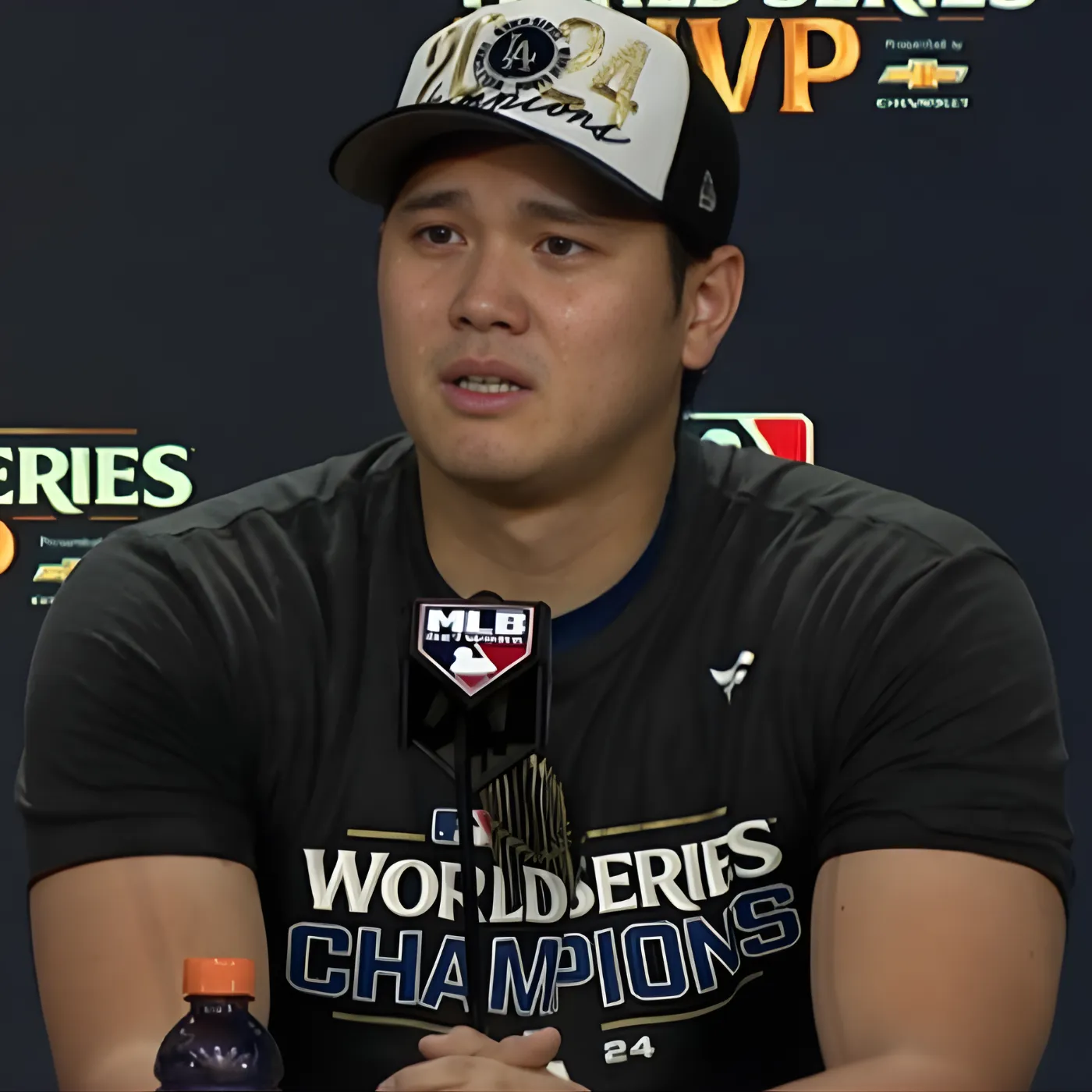 "I wish I could live life my own way..." – Shohei Ohtani burst into tears, confessing to always having to maintain a perfect image, and causing fans to turn their backs on him when they learned the three hidden reasons behind that perfection.