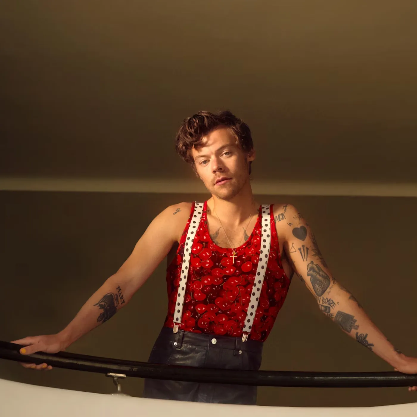 Louis Tomlinson’s Comment About Harry Styles’ 2026 Look Sparked Instant Backlash — But Harry’s Measured Reply Turned Critics Into Supporters