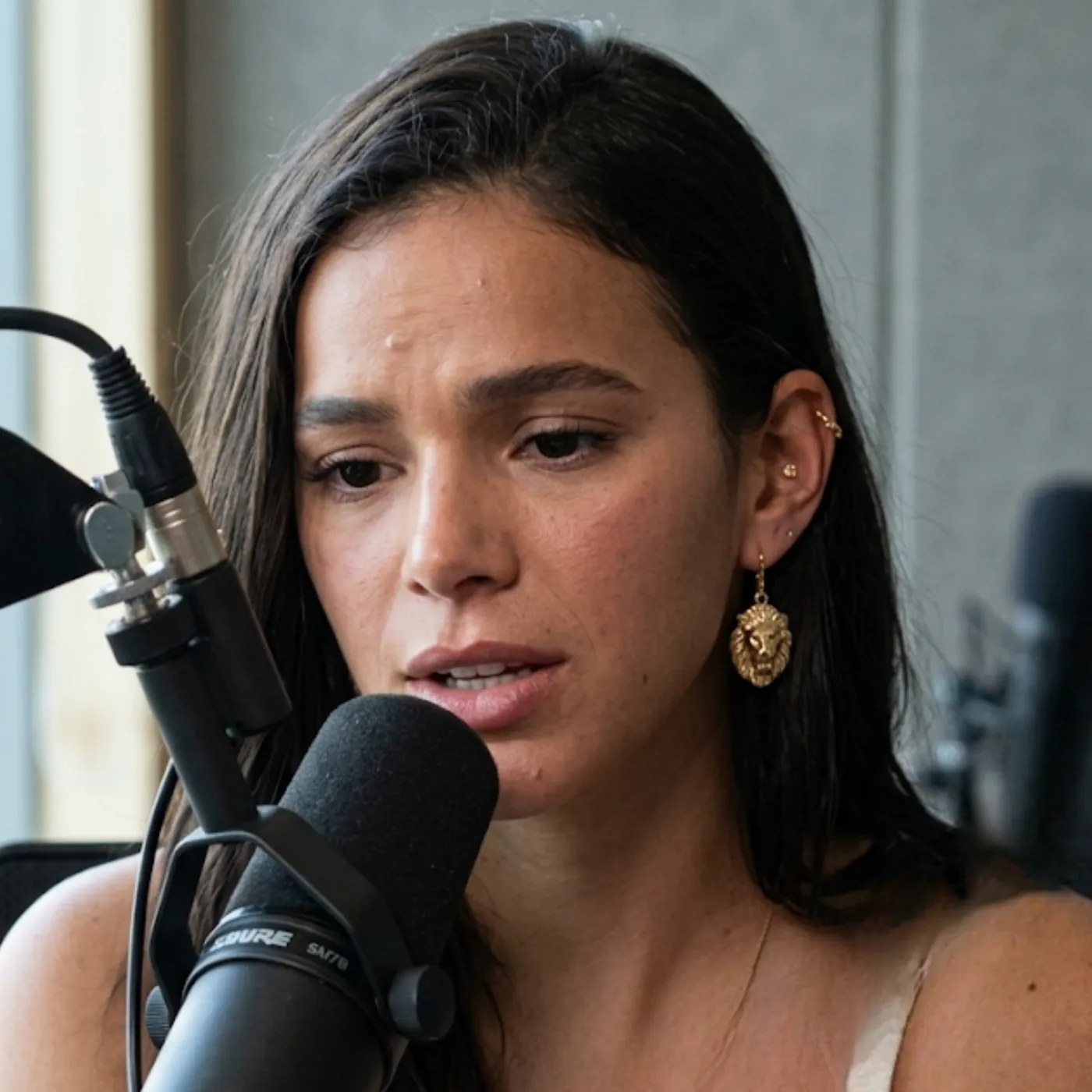 “I Can’t Stay Silent Anymore…” — Bruna Marquezine Speaks Out as Photos of Shawn Mendes With Several Mysterious Women Spread Online, Hinting at a Hidden Relationship Agreement