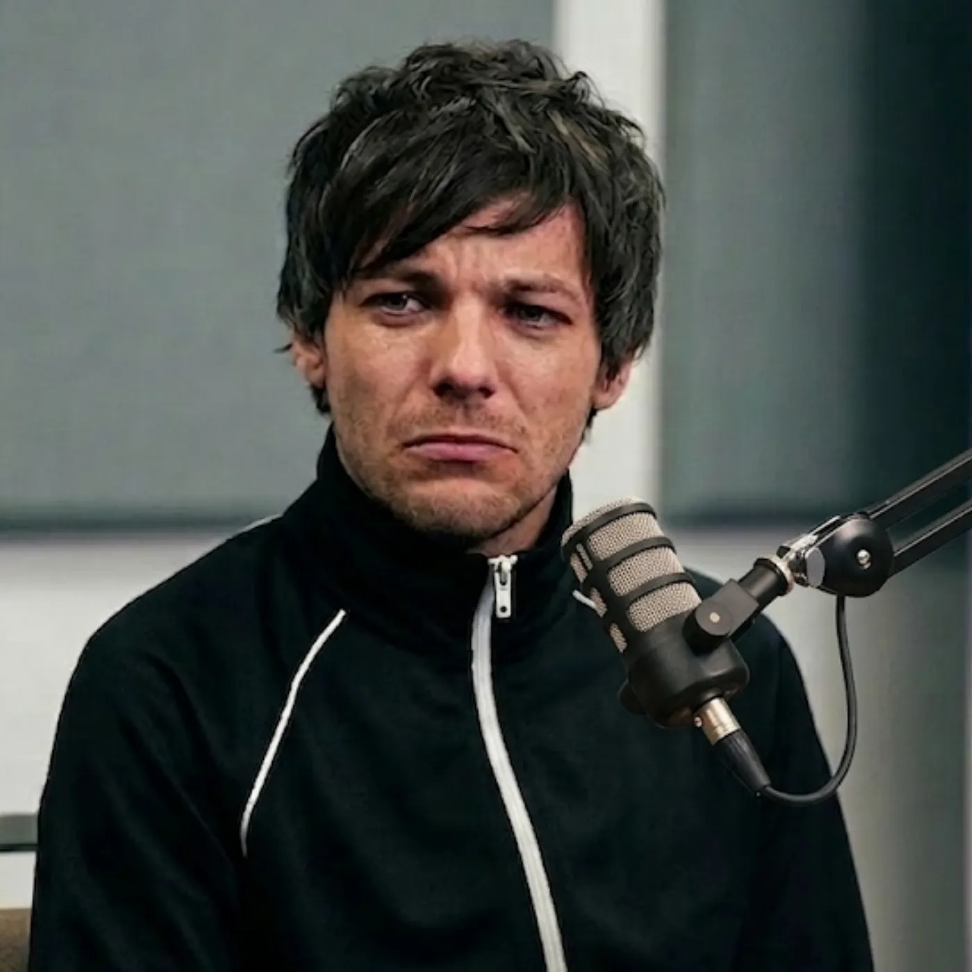 “I Wish That Night Had Never Happened…” — Louis Tomlinson Finally Reveals the Real Reason Netflix Paused His Series with Zayn Malik