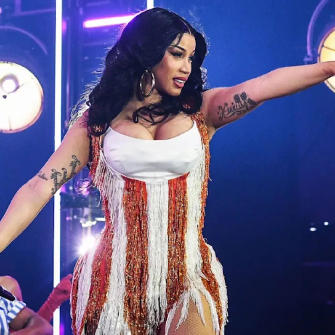 image_69b36e546f02d “I can’t take it anymore…” — Cardi B Reveals The Truth Behind The Glamour That Forced Her To Risk Her Life.