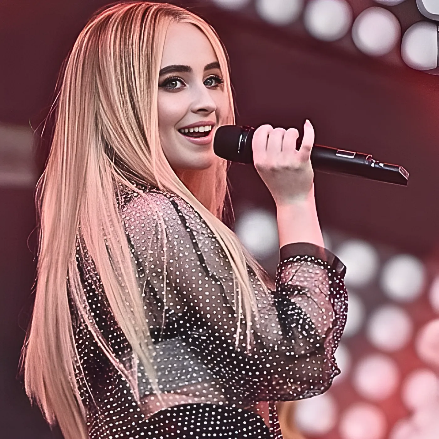 image_69b391f8d07eb Breaking News: “I’m Nervous to Say This…” – Sabrina Carpenter Responds to Diana Ross Copying Allegations