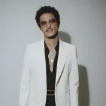 “She’s flat like a board” — Rosé faces harsh body shaming as backlash spreads, but Bruno Mars fires back with a shocking statement