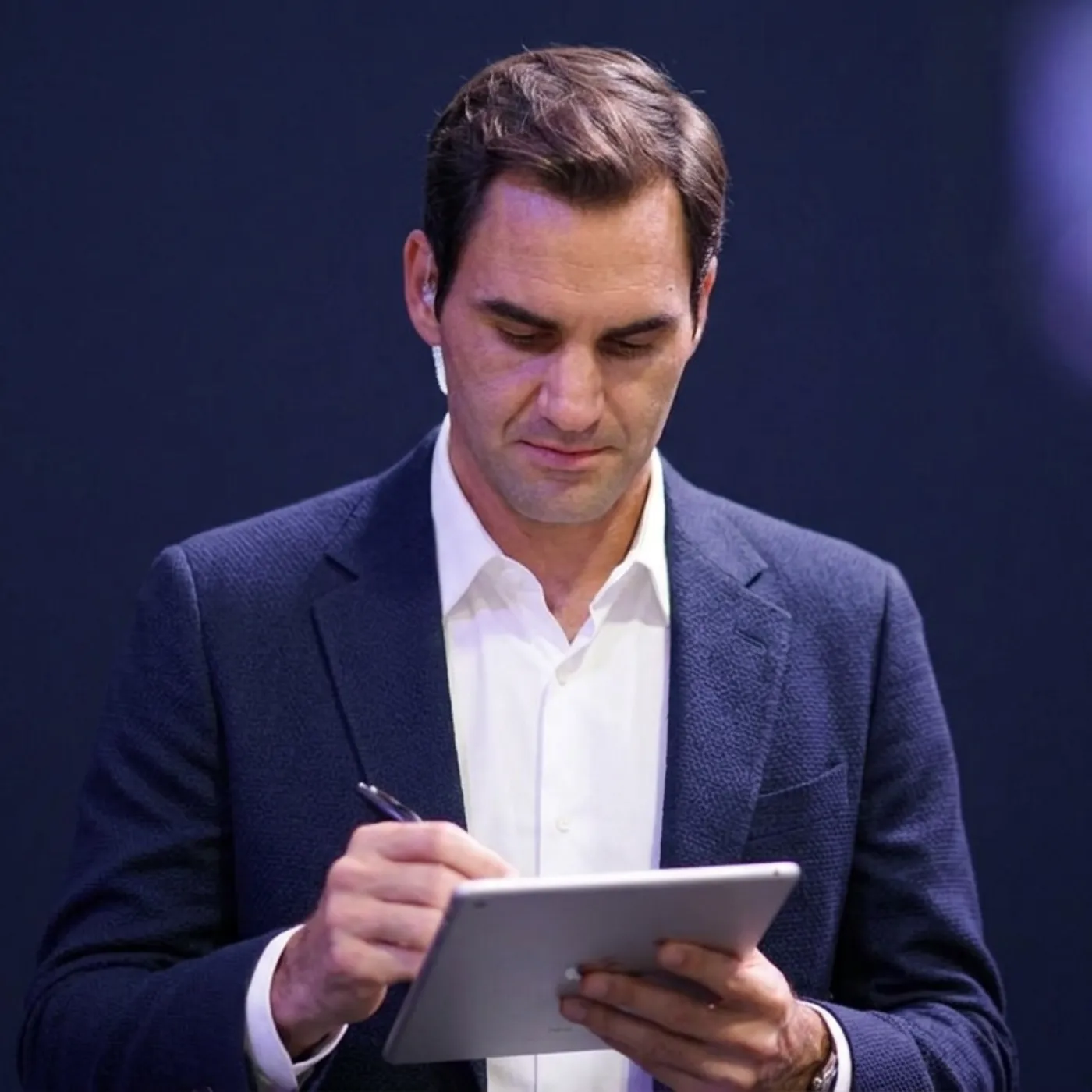 image_69e1ef7017b65 “This needs to be brought to light…” – Jannik Sinner releases shocking evidence about Roger Federer’s ‘shadow contract