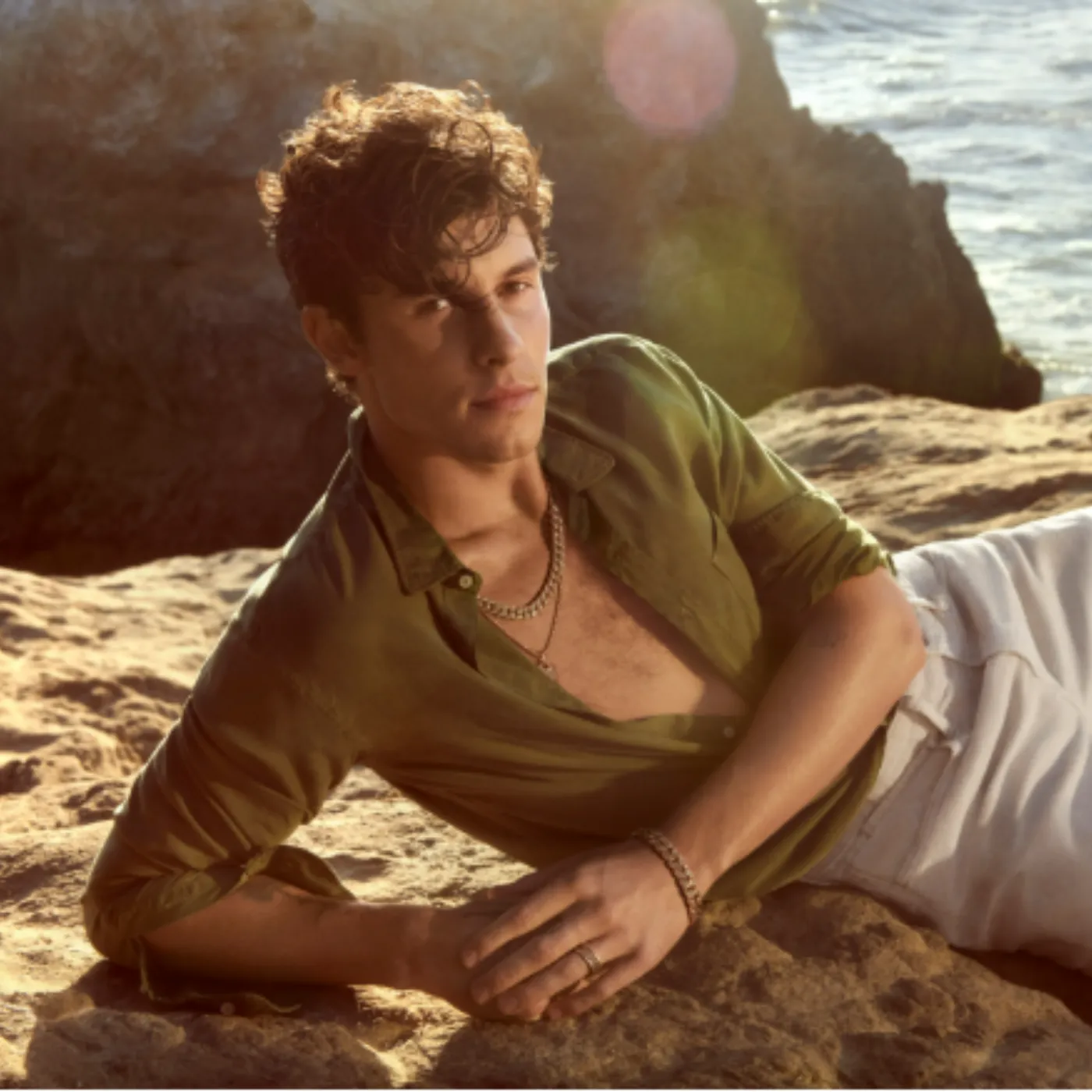 image_6a18017a0eea7 “This album changed my life...” — Shawn Mendes opens up about a song written during his isolation.