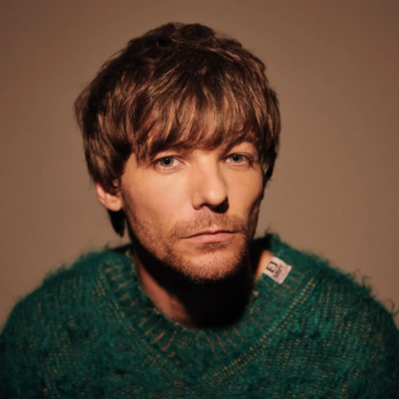 image_6a20f94d3aca5 Louis Tomlinson Officially Cuts Ties With Zayn Malik After Hearing Cruel Words Targeted At His Late Mother