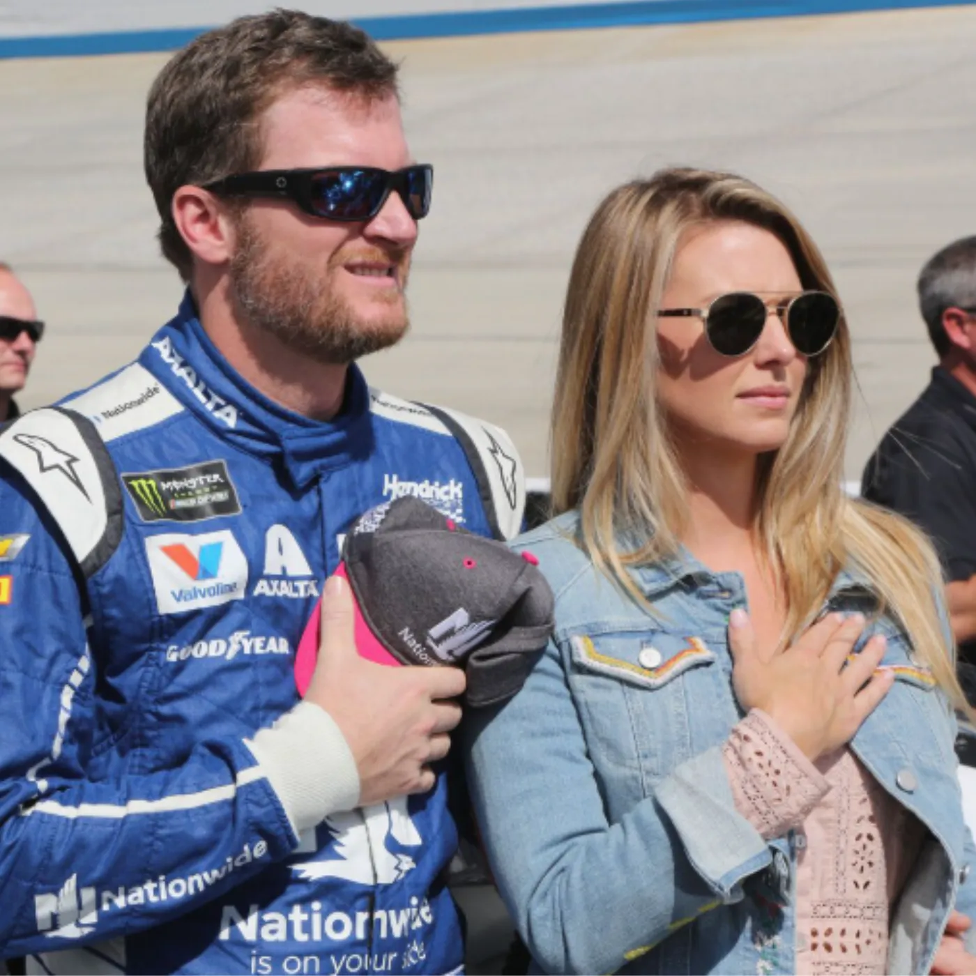 image_6a2128657a527 “She Wanted to Destroy My Family...” — Dale Earnhardt Jr. Exposes the Painful Impact of His Stepmother’s Actions